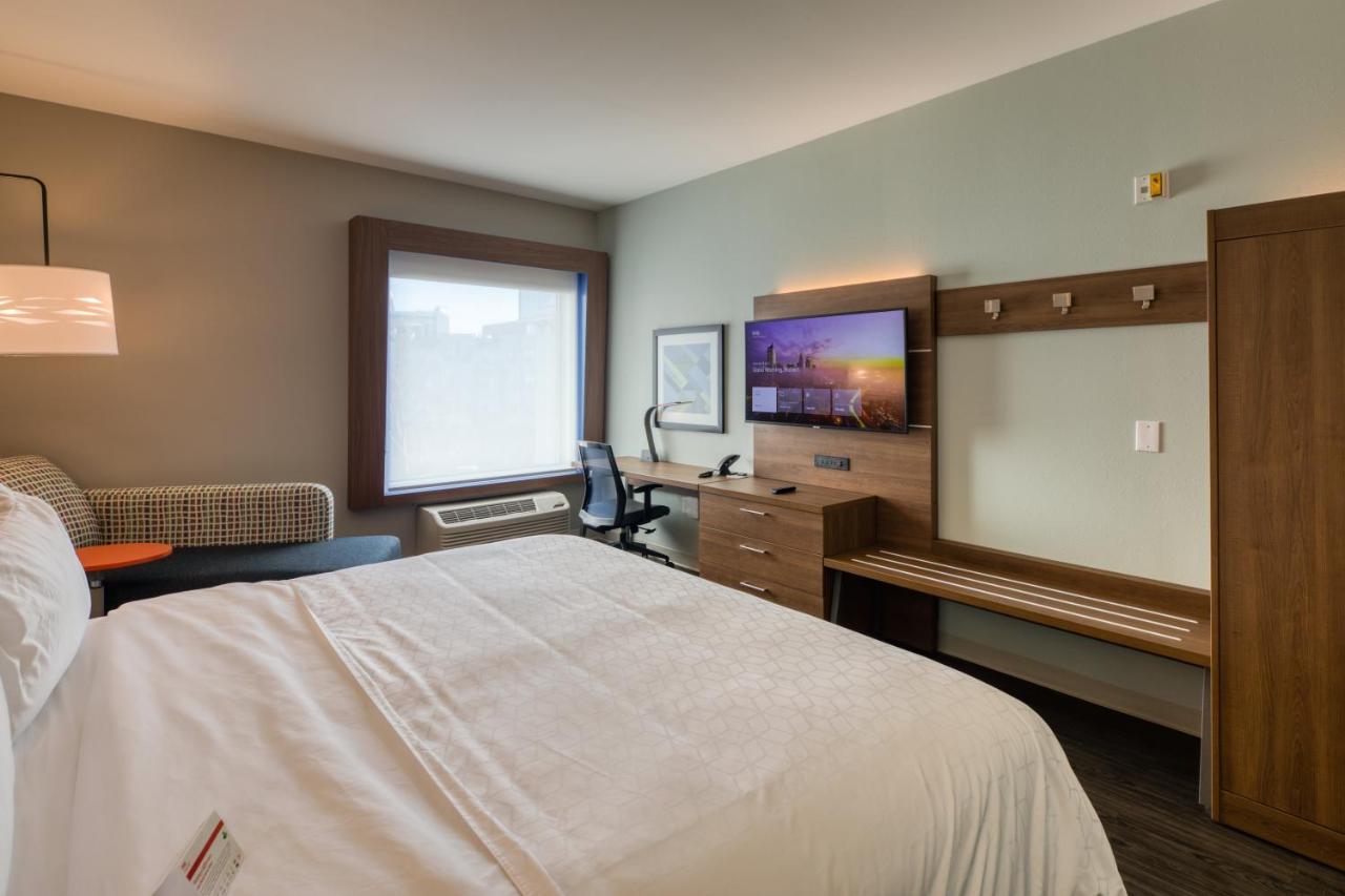Holiday Inn Express & Suites - Charlotte - South End By Ihg Kültér fotó