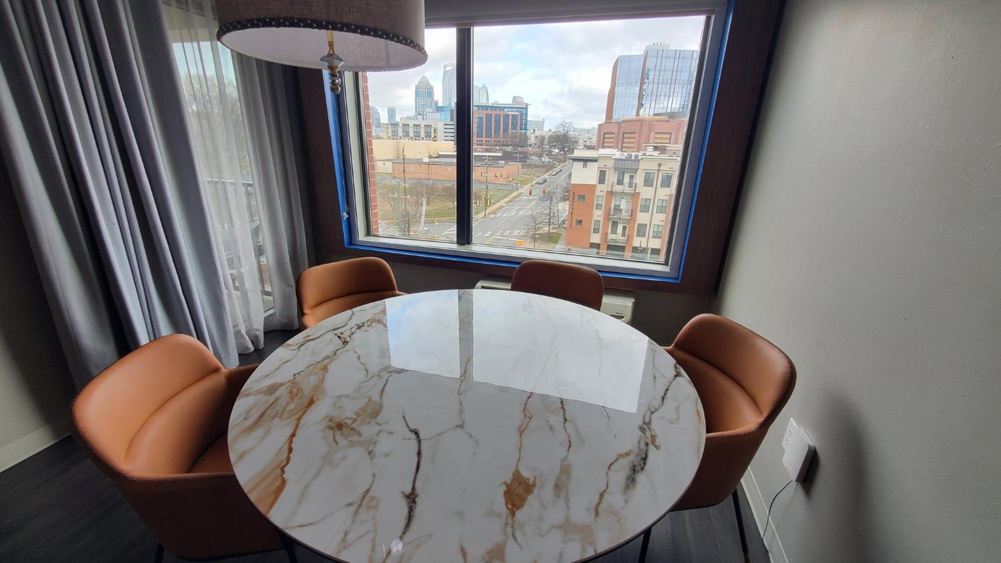 Holiday Inn Express & Suites - Charlotte - South End By Ihg Kültér fotó