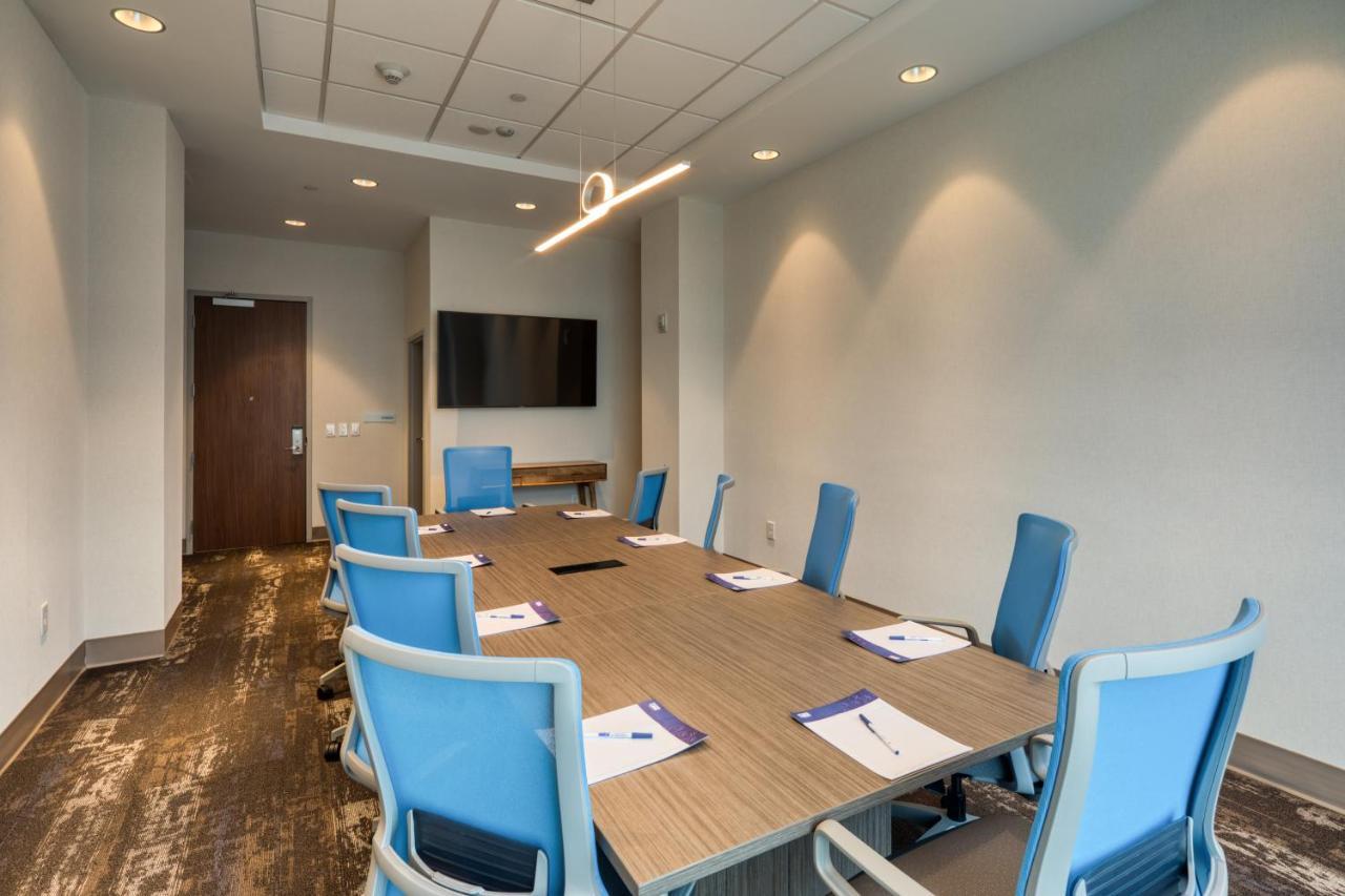 Holiday Inn Express & Suites - Charlotte - South End By Ihg Kültér fotó