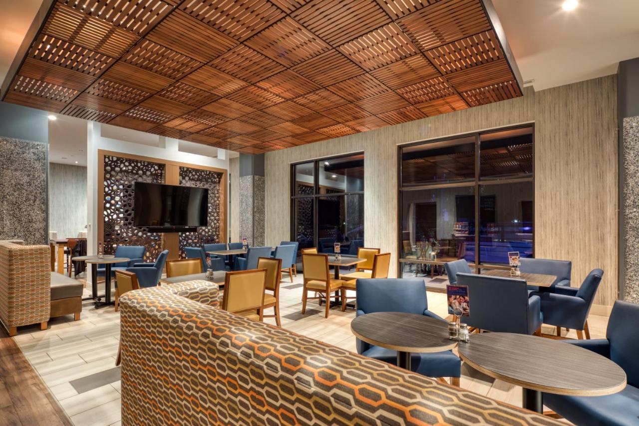 Holiday Inn Express & Suites - Charlotte - South End By Ihg Kültér fotó