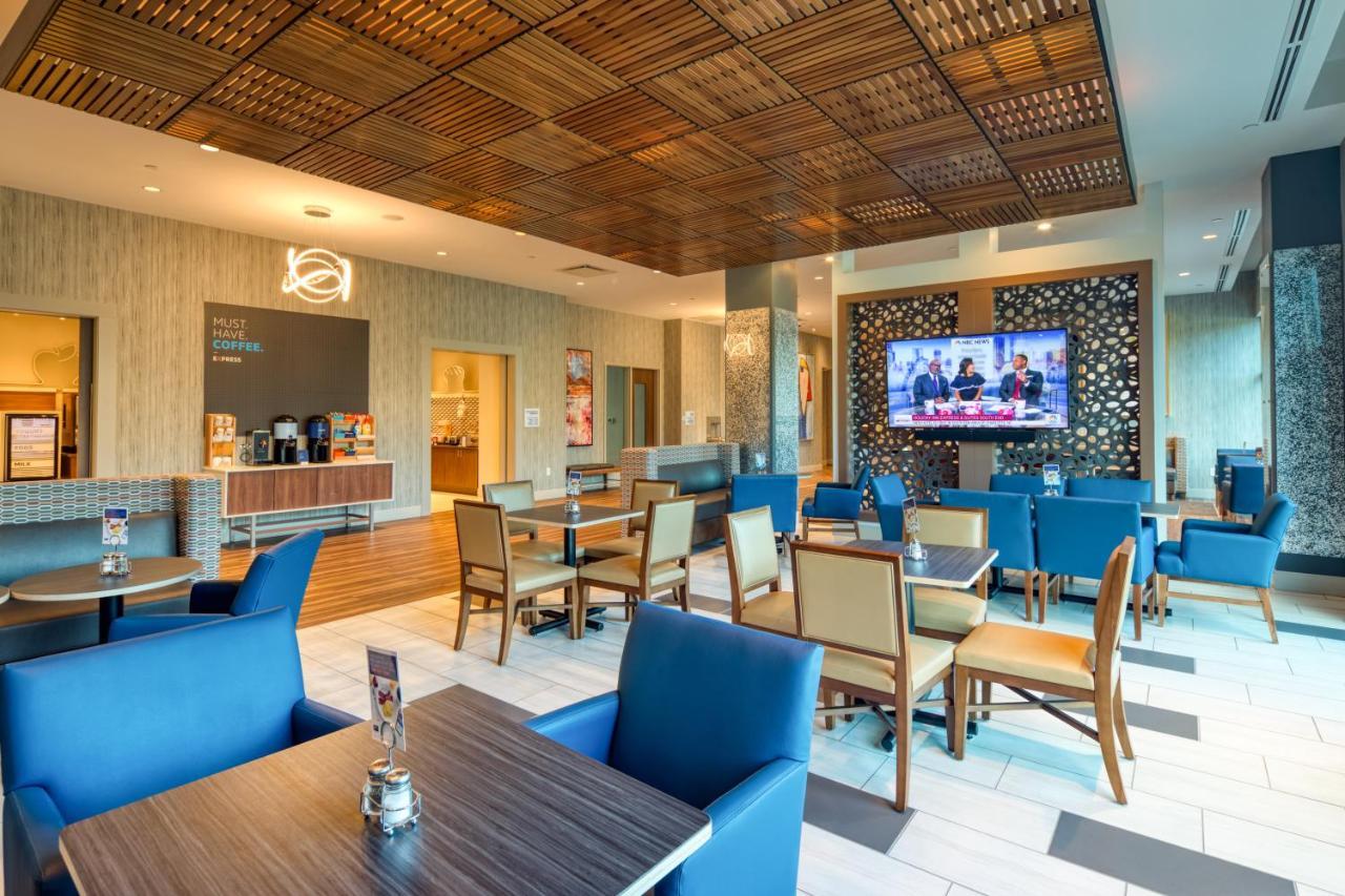 Holiday Inn Express & Suites - Charlotte - South End By Ihg Kültér fotó